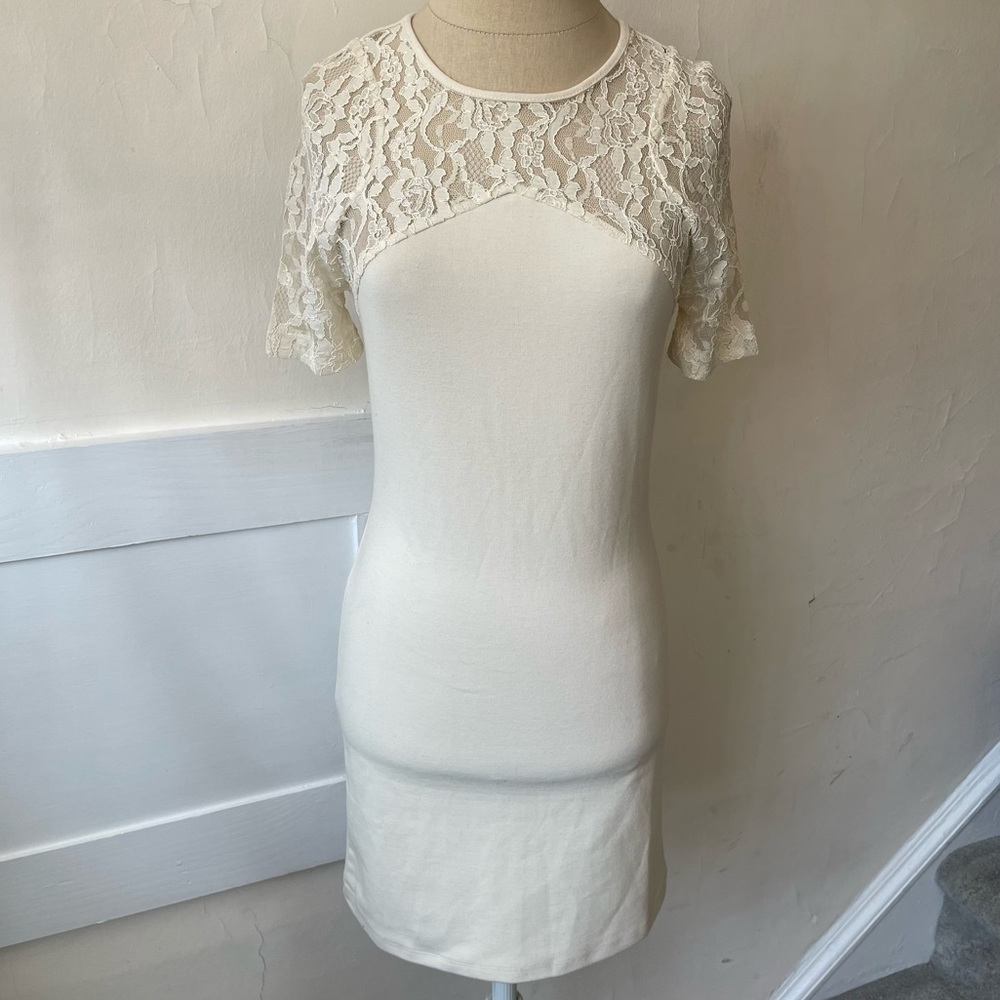 CÖ x Urban Outfitters Cream Lace Panel Short Sleeve Bodycon Dress NWT Size XS